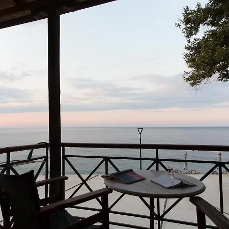 To Petrino Apartment Agios Ioannis  Exterior photo