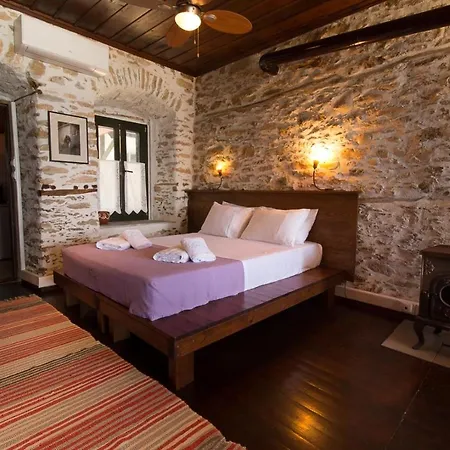 To Petrino Apartment Agios Ioannis  Exterior photo