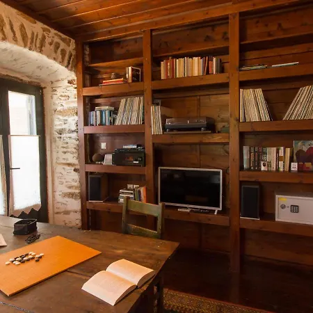 To Petrino Apartment Agios Ioannis  Exterior photo